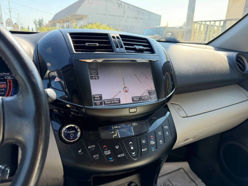 2014 Toyota RAV4 EV