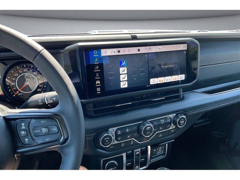 2026 Jeep Gladiator Sahara