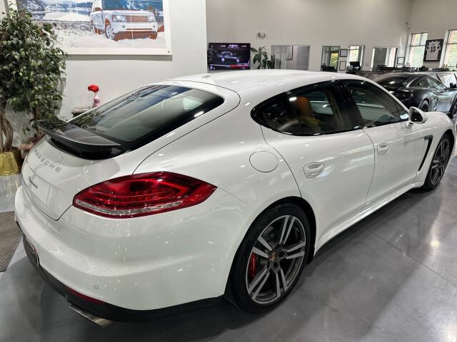 2016 Porsche Panamera