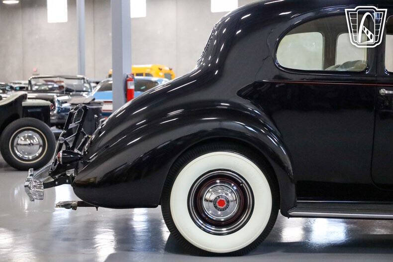 1938 Packard Super Eight