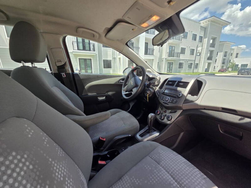 2012 Chevrolet Sonic LS