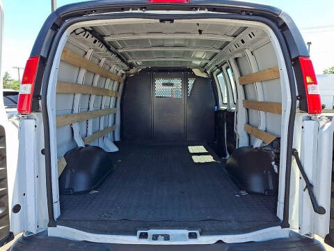 2024 Chevrolet Express 2500