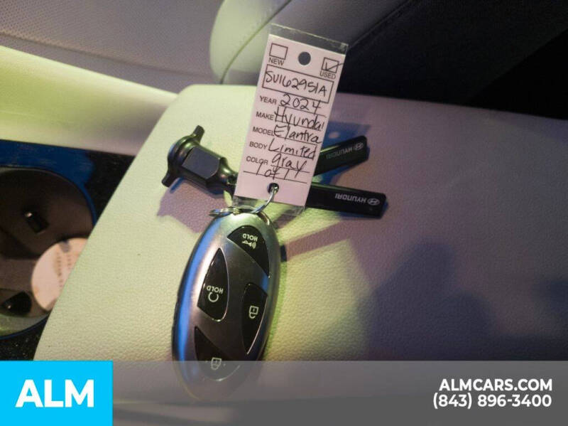 2024 Hyundai Elantra Limited