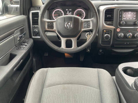 2024 RAM 1500 Classic SLT