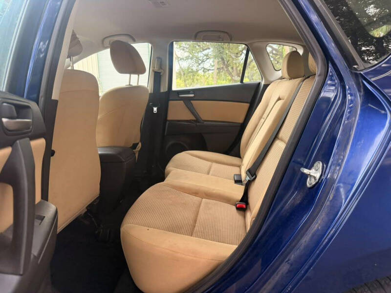 2012 Mazda MAZDA3 i Touring