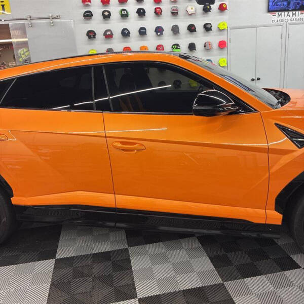 2021 Lamborghini Urus