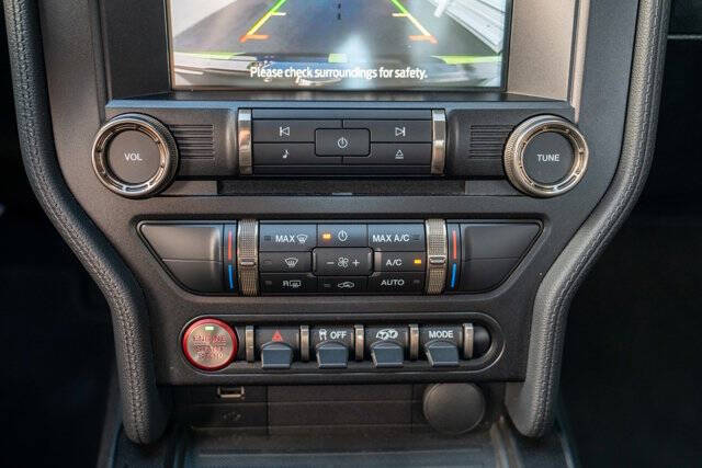 2020 Ford Mustang 27
