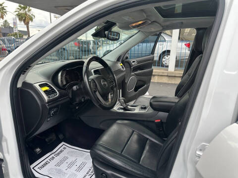 2017 Jeep Grand Cherokee Summit