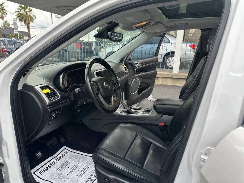 2017 Jeep Grand Cherokee Summit