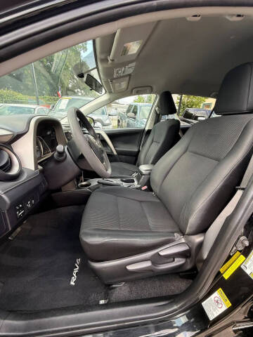 2014 Toyota RAV4 LE