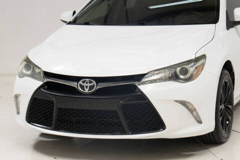 2017 Toyota Camry SE