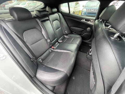 2019 Kia Stinger GT1