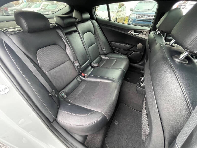 2019 Kia Stinger GT1