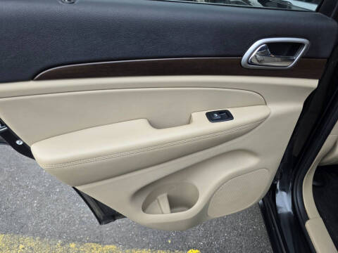 2018 Jeep Grand Cherokee Altitude