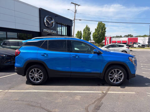 2024 GMC Terrain SLT