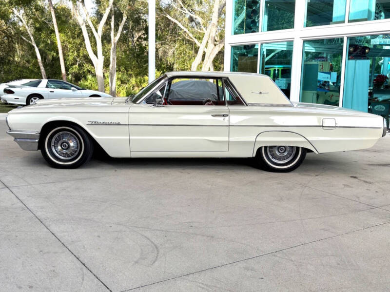 1964 Ford Thunderbird