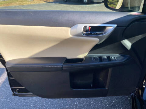 2013 Lexus CT 200h