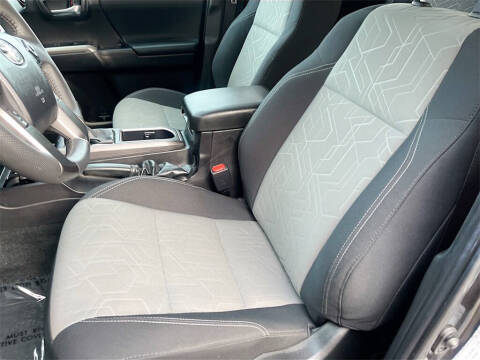 2023 Toyota Tacoma TRD Off-Road