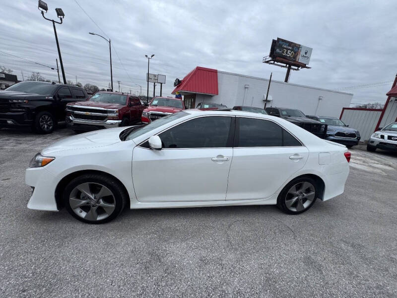 2014 Toyota Camry SE V6