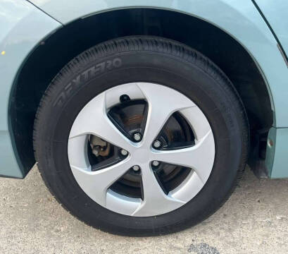 2013 Toyota Prius Three