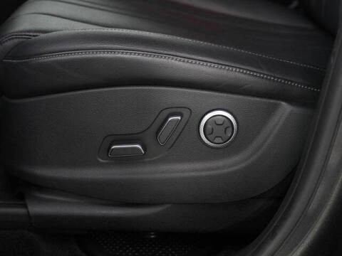 2025 Genesis GV80 2.5T Standard