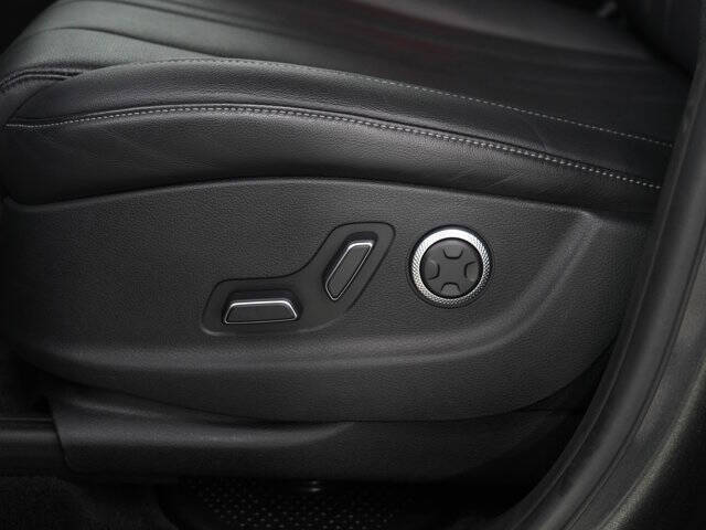 2025 Genesis GV80 2.5T Standard