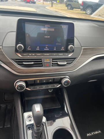 2024 Nissan Altima 2.5 SV