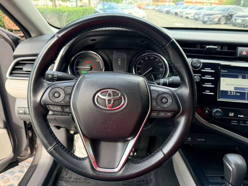 2019 Toyota Camry Hybrid