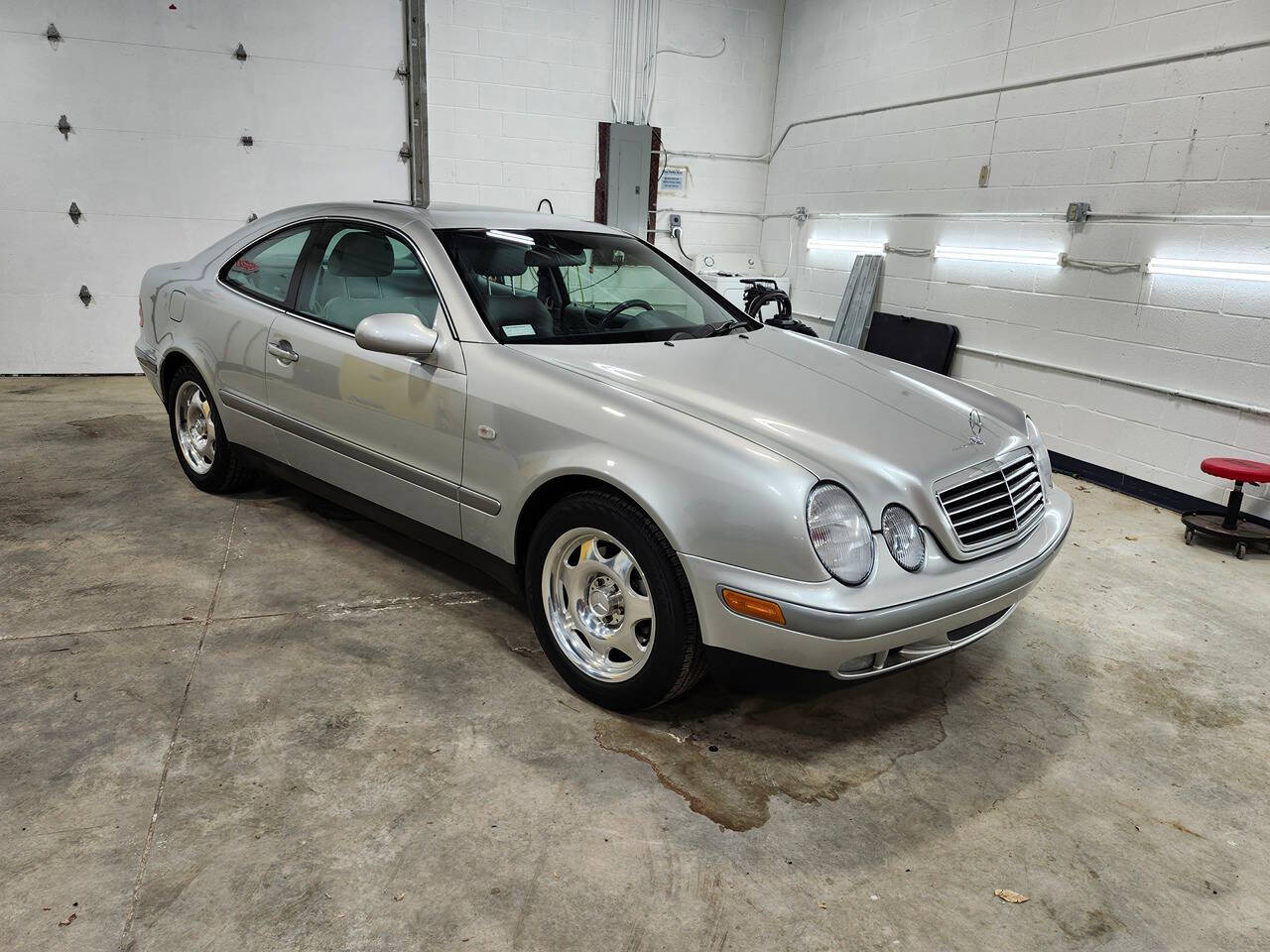 1999 Mercedes-Benz CLK for sale at Vehicle Brothers LLC in Broadview Heights, OH