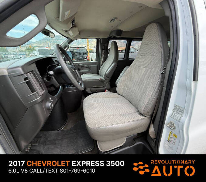2017 Chevrolet Express LT 3500