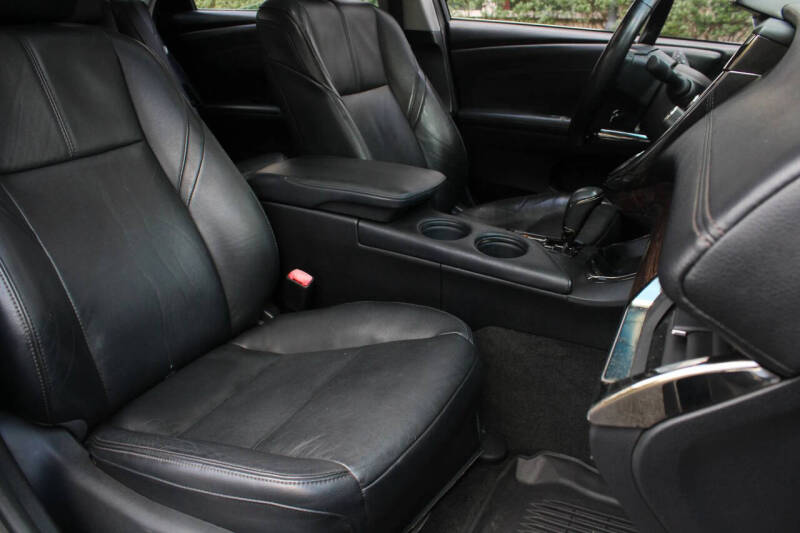 2013 Toyota Avalon Hybrid XLE Touring