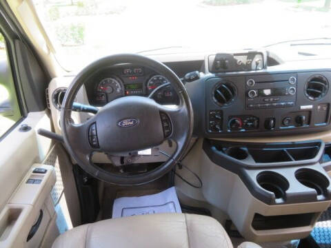 2013 Ford E-Series E-150 XLT