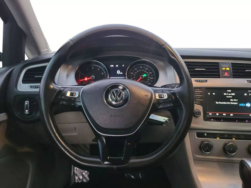 2016 Volkswagen Golf