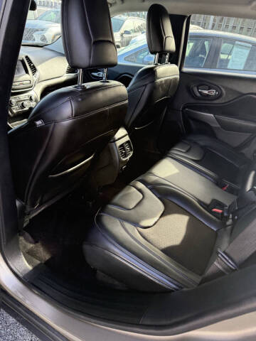 2019 Jeep Cherokee Latitude Plus