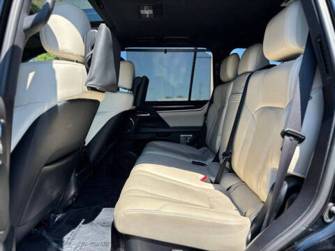 2019 Lexus LX 570