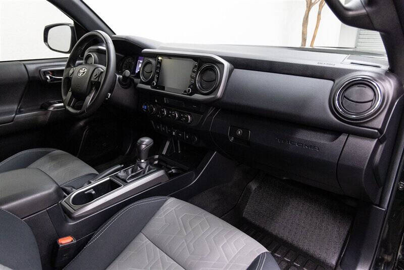 2022 Toyota Tacoma TRD Off-Road