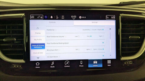 2023 Chrysler Pacifica Touring L