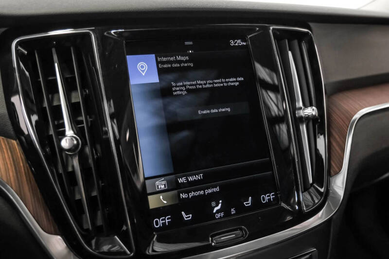 2021 Volvo V60 T5 Momentum