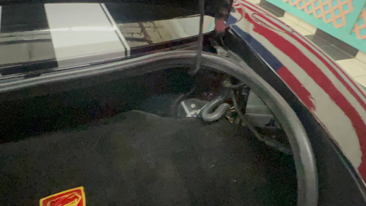 1996 Dodge Viper 38
