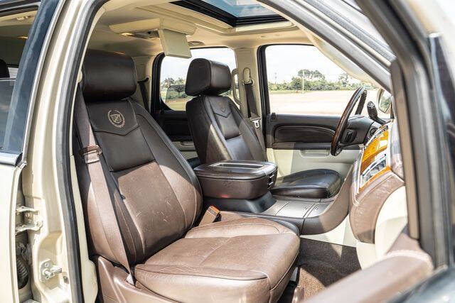 2013 Cadillac Escalade Platinum Edition