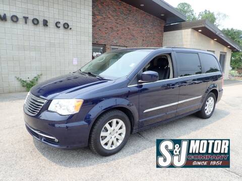 2014 Chrysler Town and Country for sale at S & J Motor Co Inc. in Merrimack NH