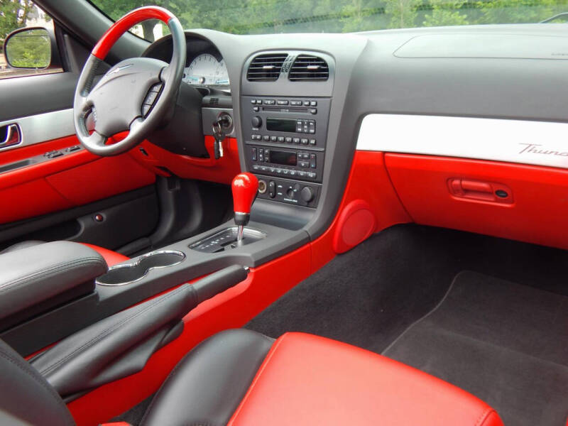 2002 Ford Thunderbird Deluxe