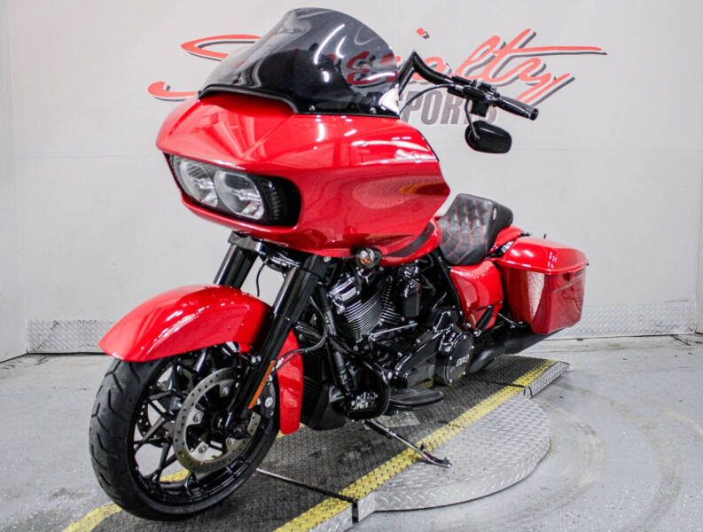 2022 Harley-Davidson Road Glide Special