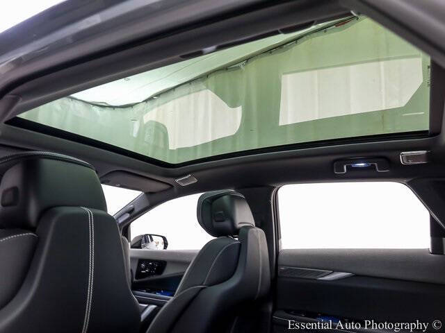 2026 Cadillac OPTIQ Premium Luxury