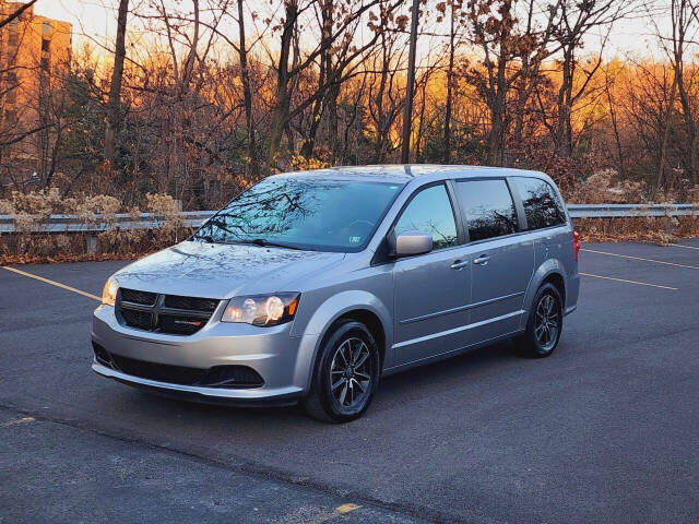 2016 Dodge Grand Caravan for sale at Commonwealth Motors LLC in Moosic, PA