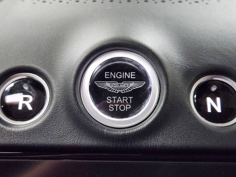 2023 Aston Martin DBX