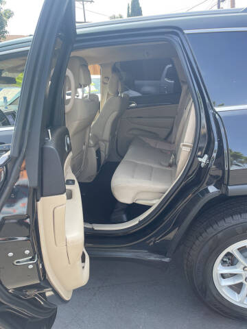 2019 Jeep Grand Cherokee Laredo E