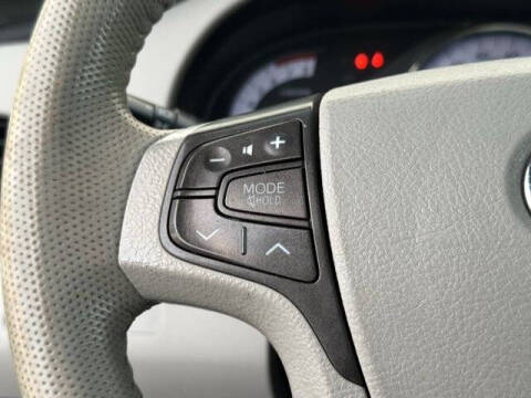 2013 Toyota Sienna SE 8-Passenger