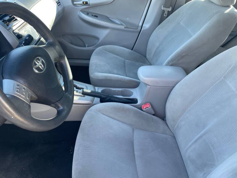 2013 Toyota Corolla LE