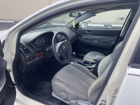 2009 Mitsubishi Galant ES